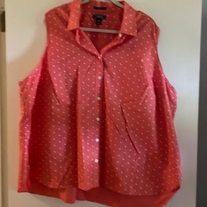 Land’s End Coral with white polka dot Sleeveless button down blouse